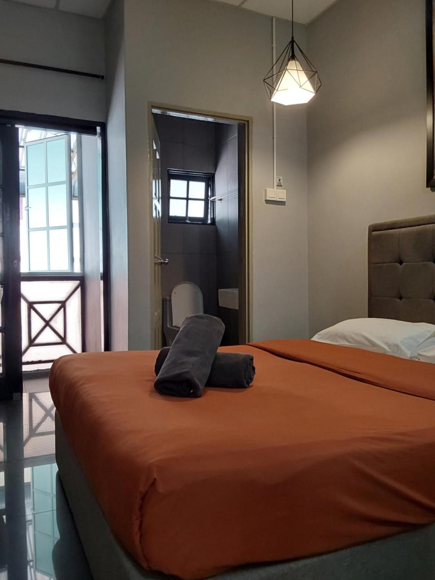 Bricks Cameron Hostel ตานาห์ราตา ภายนอก รูปภาพ