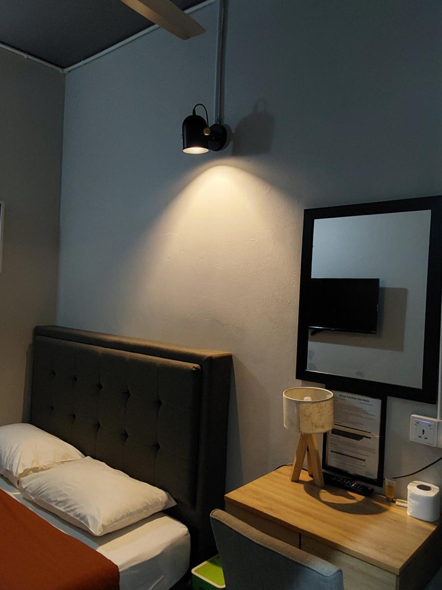 Bricks Cameron Hostel ตานาห์ราตา ภายนอก รูปภาพ