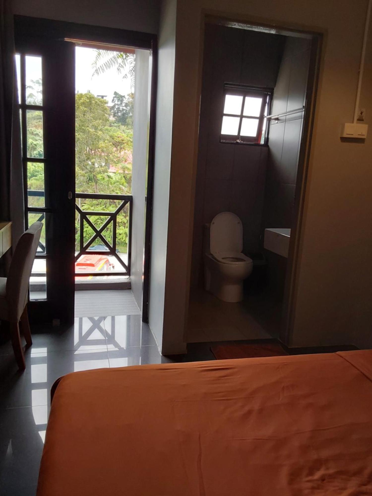Bricks Cameron Hostel ตานาห์ราตา ภายนอก รูปภาพ