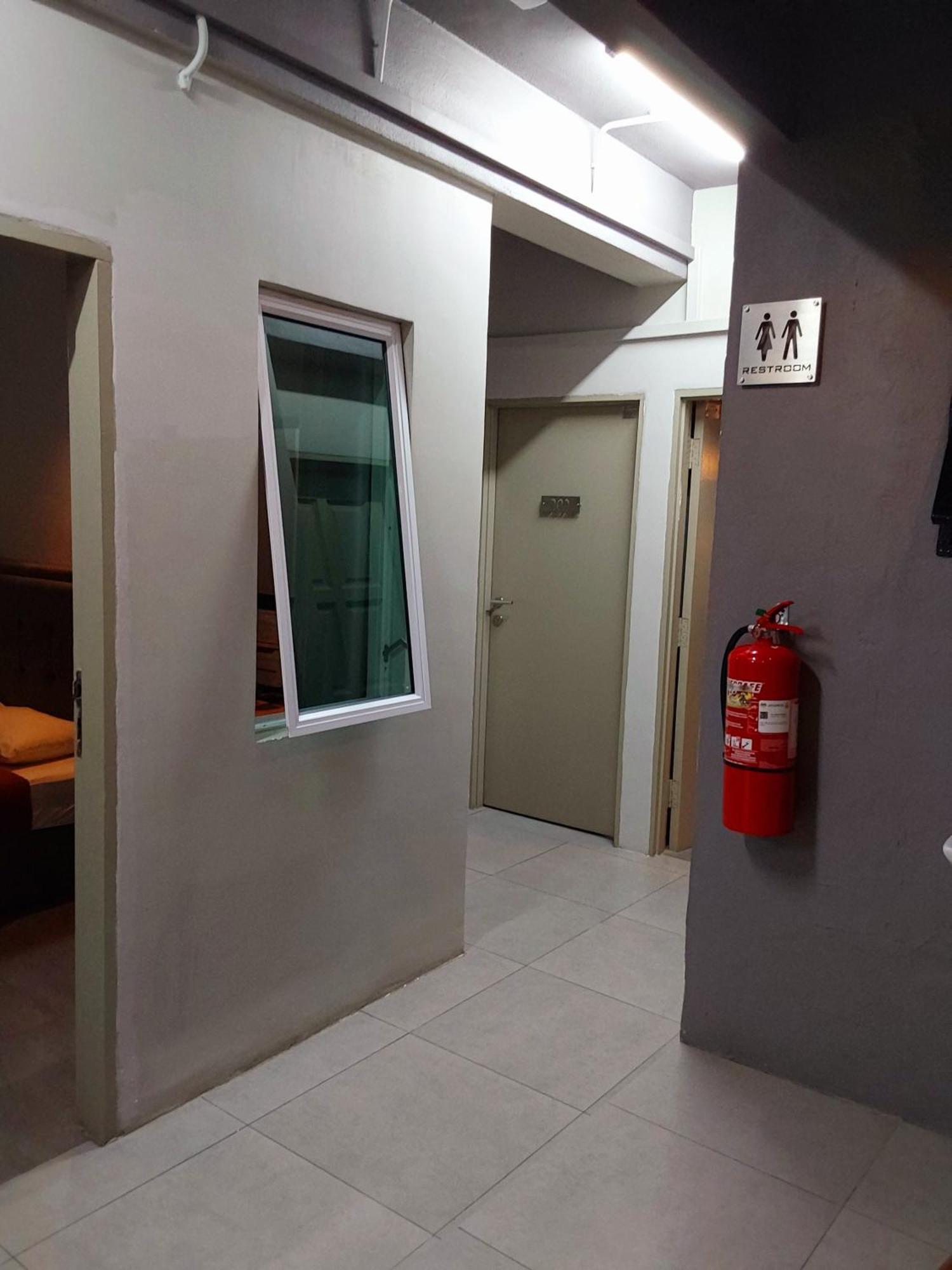 Bricks Cameron Hostel ตานาห์ราตา ภายนอก รูปภาพ